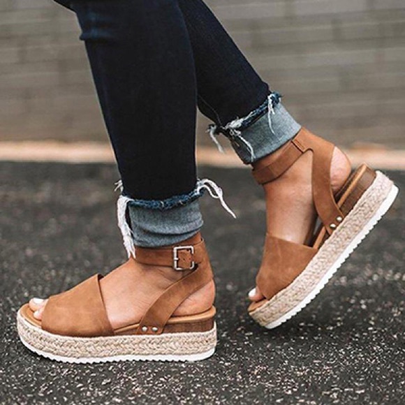 frankie&lu Shoes - ⭐️ tan espidrille platform sandal